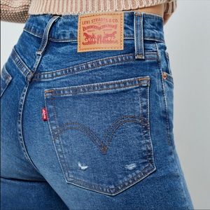New Levi’s Wedgie Fit Jeans